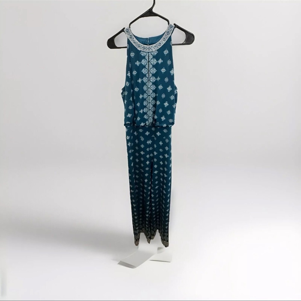White House Black Market One Piece Women’s Size Medium Turquoise And White NWT